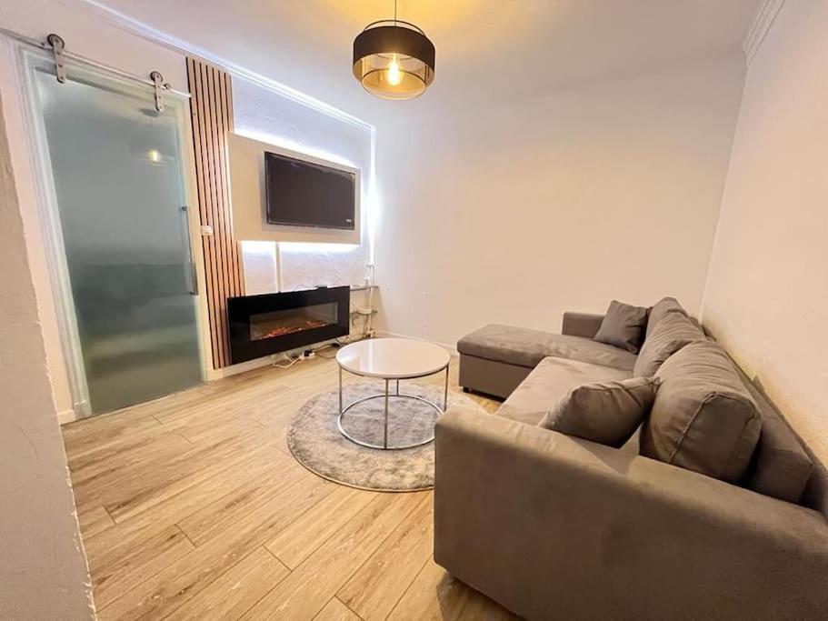 Pres De Paris - L'inaya Apartment